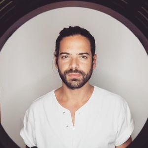 Meet your Posher, Romain